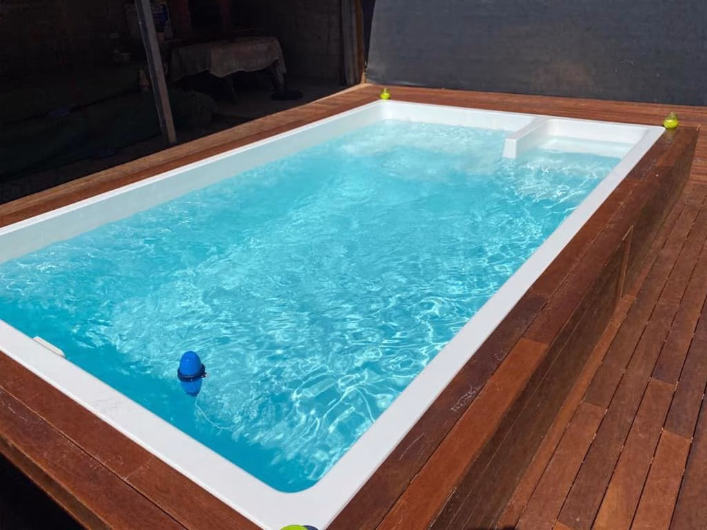 Imagen de Mini Piscina C-40 MAX en poliester Valencia