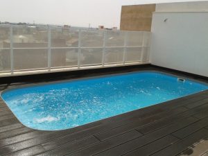 Foto Piscinas de Poliester Piscinas Cano Piscina Modelo C-60 con Madera